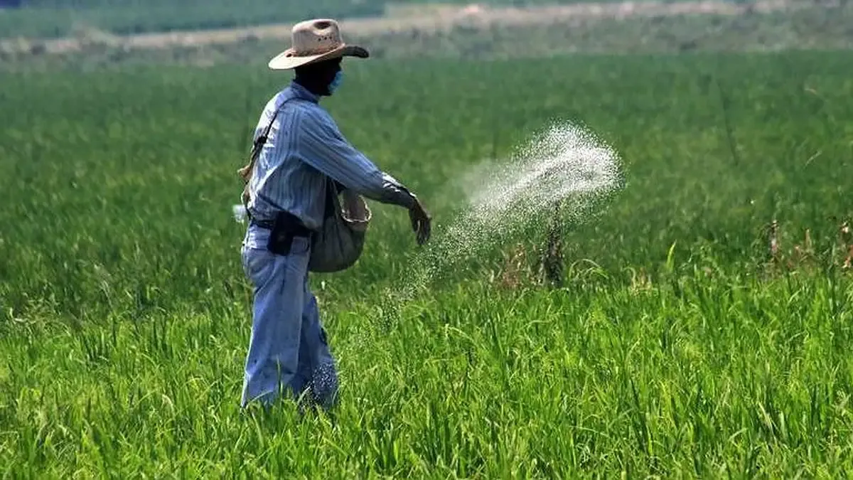 La Comisión Europea propone suspender los aranceles a la importación de fertilizantes