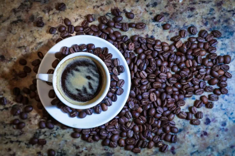 Café arábica se fortalece en medio de tensiones globales