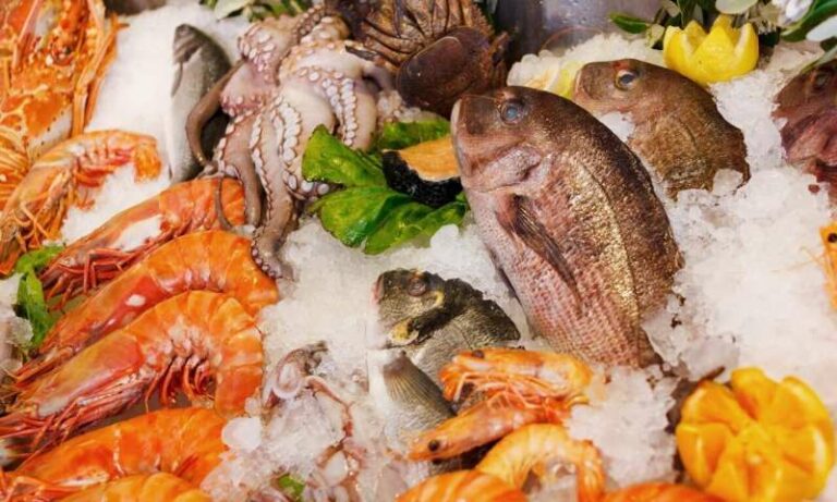¿Cómo llamar a los mariscos elaborados a partir de células de pescado?