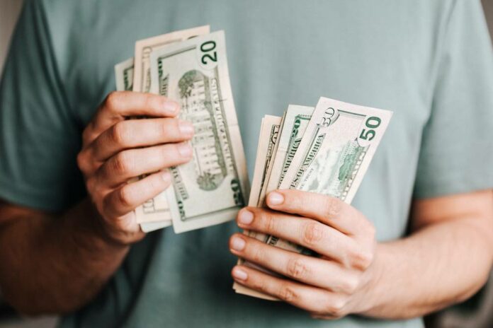 dolares