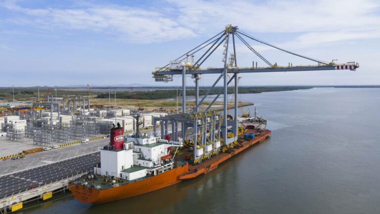 ECUADOR: Posorja amplía su puerto con nuevo muelle