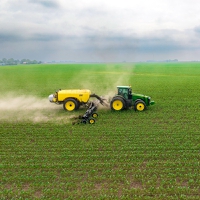 Internacional: ¿Revisar los recortes de pesticidas? Se insta a la UE a desechar los objetivos de reducción o enfrentar una crisis alimentaria exacerbada