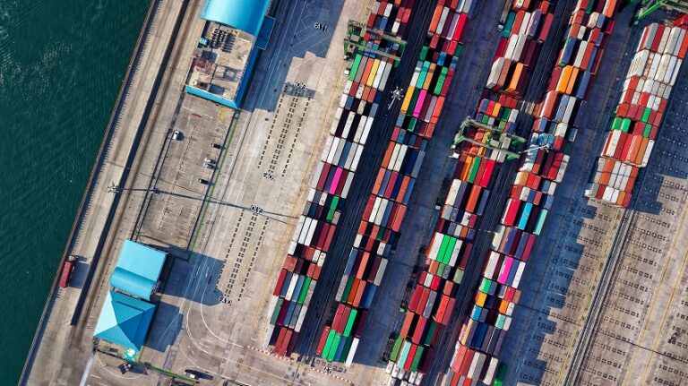 Internacional- EE.UU.: Los puertos marítimos enfrentan los mayores desafíos en décadas