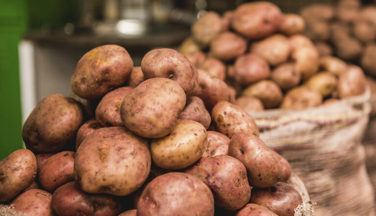 Internacional: Venezuela prohíbe el ingreso de papas colombianas por la aduana