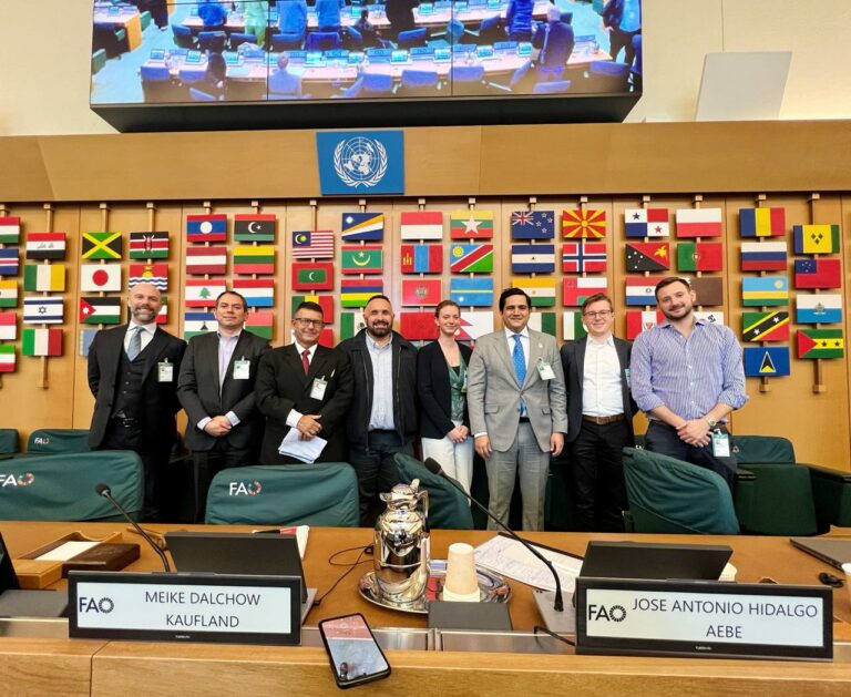 Ecuador lidera iniciativas claves en la Cuarta Conferencia Global del Foro Mundial del Banano