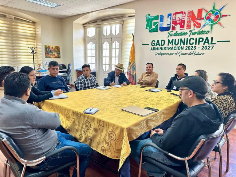 MAG y Municipio de Guano formalizan mesa técnica para legalización de tierras