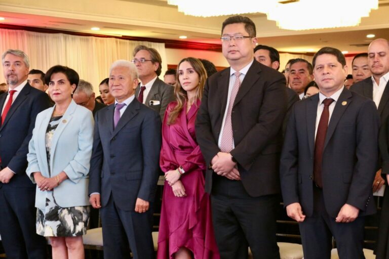 Ecuador celebra el inicio del TLC con China, eliminando aranceles y abriendo nuevas oportunidades comerciales