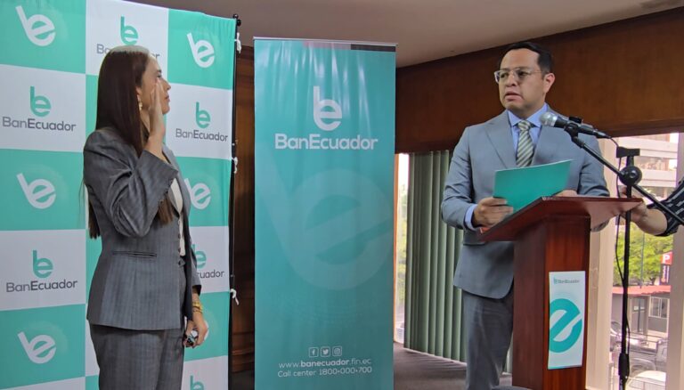 Maricela Dolores Vera Crespo es nombrada Gerente General de BanEcuador B.P.