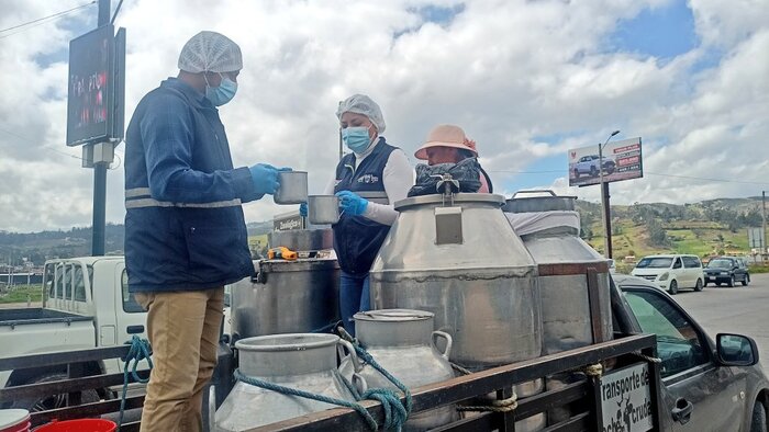 Intensifican operativos de control de calidad y precio de leche en Azuay