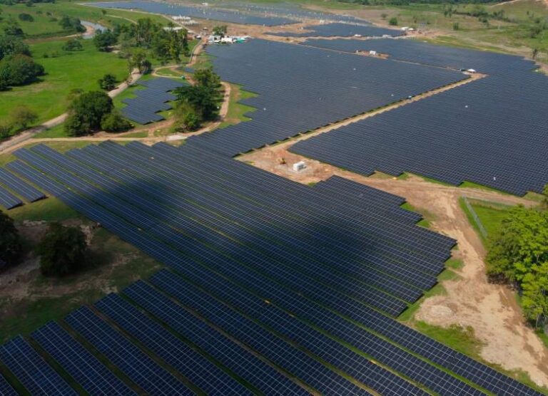 COLOMBIA: Ecopetrol inauguró  granja solar que entregará energía  a  más de 40.000 hogares