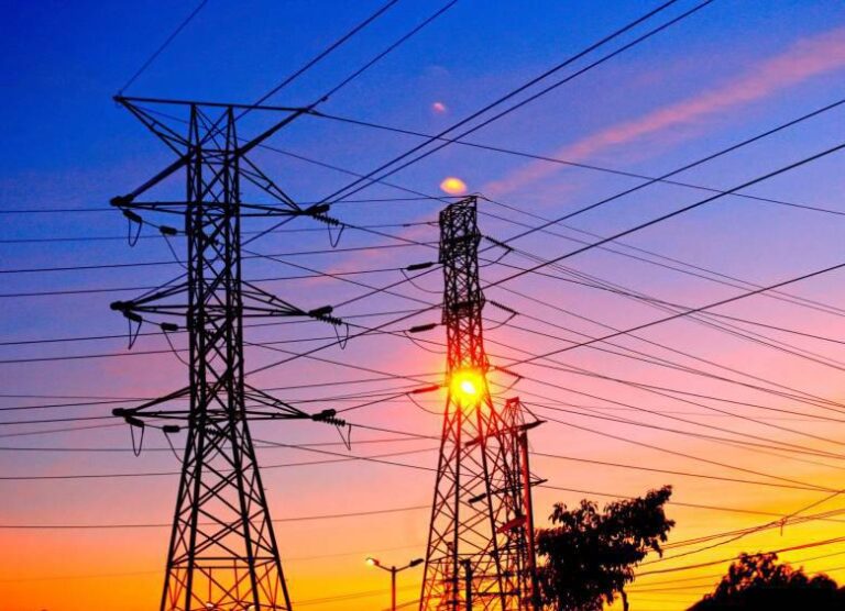 Colombia volverá a venderle energía a Ecuador por su actual crisis energética