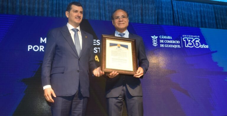 ECUADOR: Premian a Reybanpac por su compromiso social y ambiental