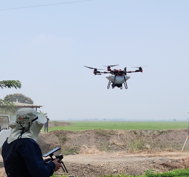 Los drones agrícolas revolucionan la producción en Ecuador